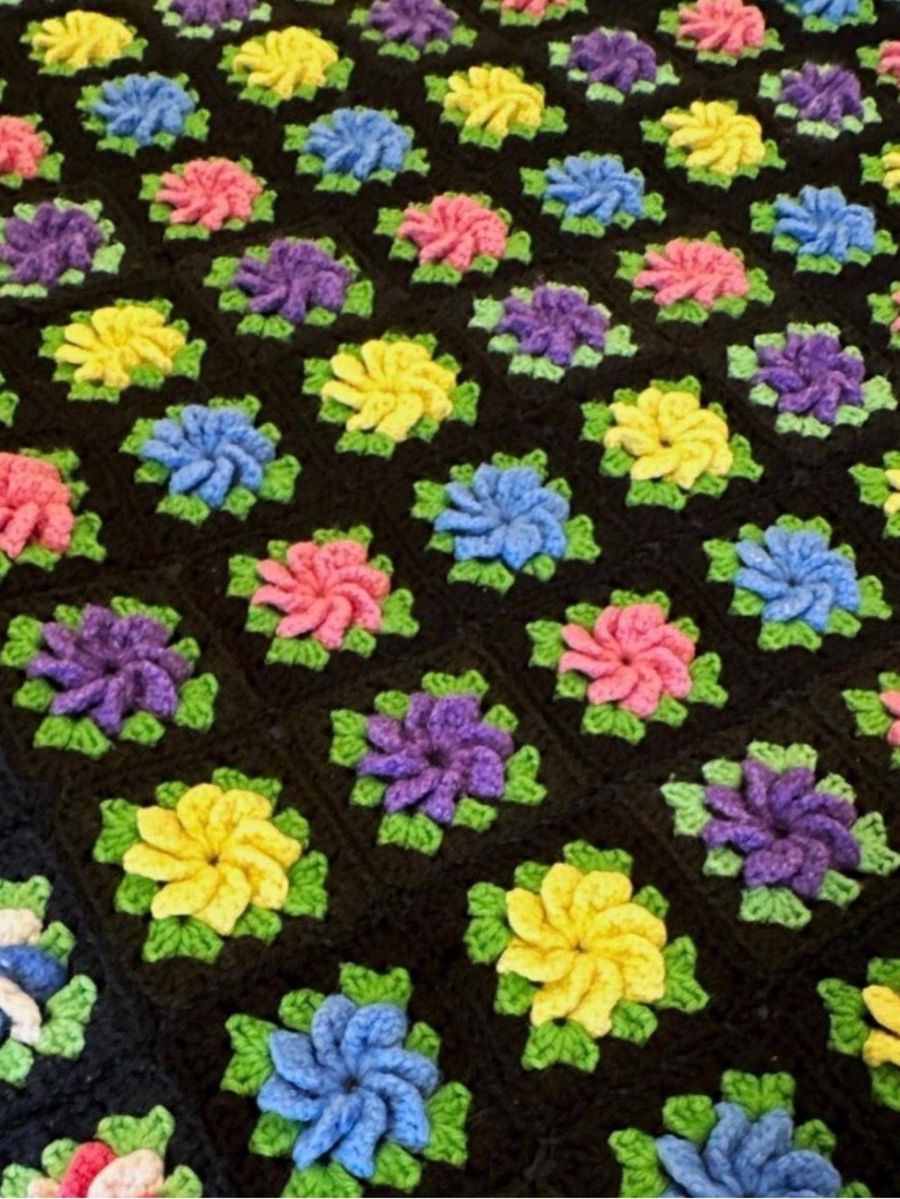Vintage Grandmacore Retro 1970s Crochet Handmade Granny Square Blanket
